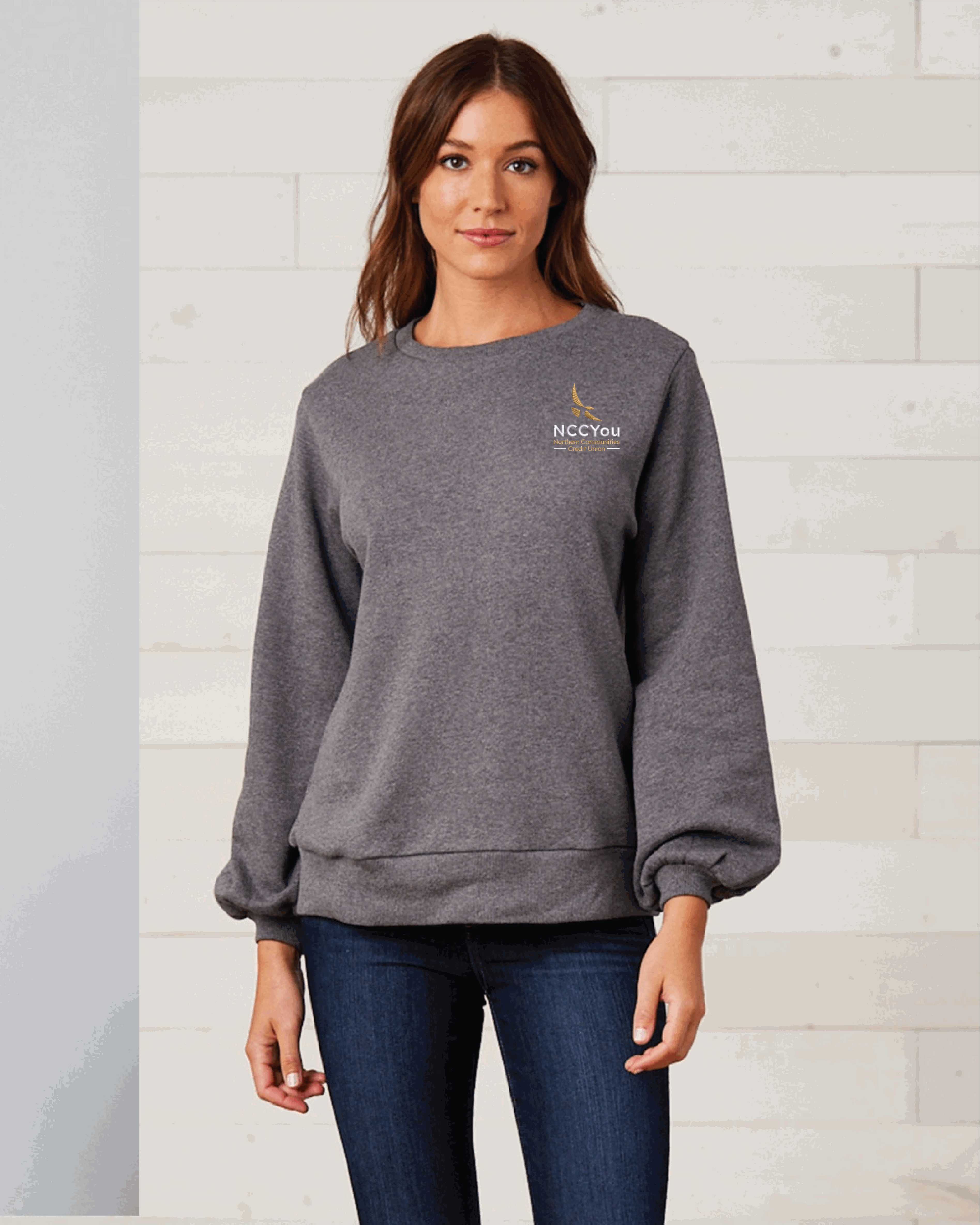 45) *** FRIDAY ONLY ITEM *** STYLE # 31079  ENZA LADIES BALLON SLEEVE CREW - NCCU